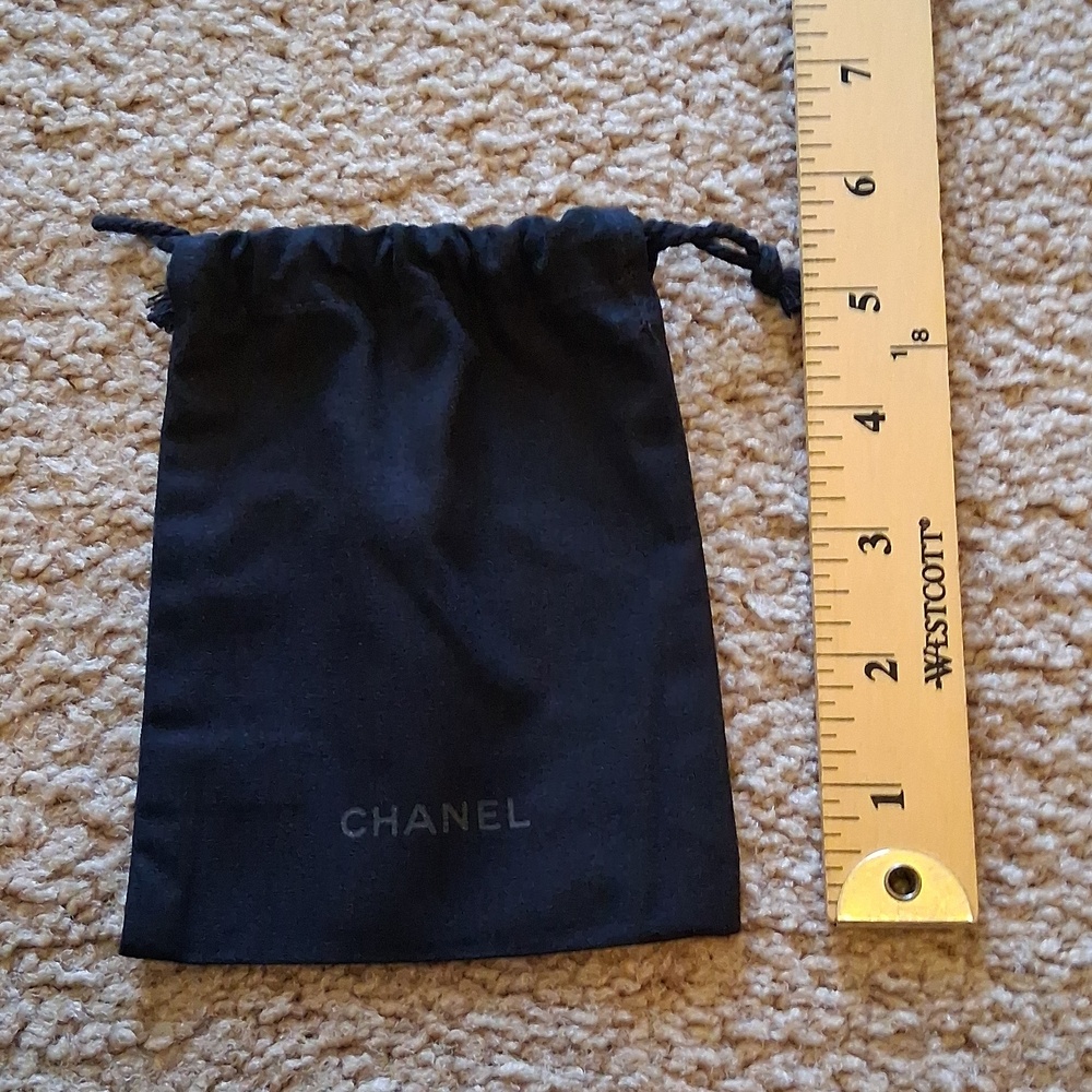 Authentic CHANEL White Box with Black Logo And Chanel Logo Pouch - Picture 11 of 11